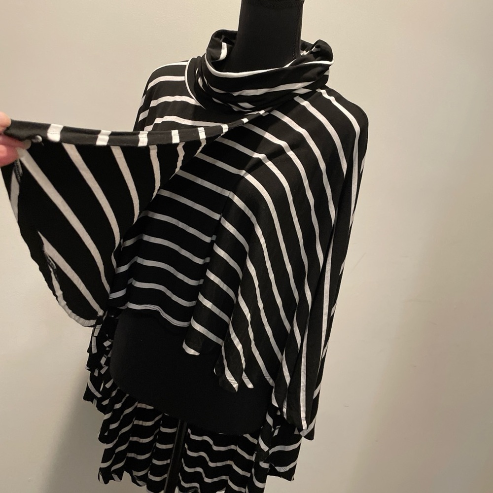 Women’s Black White Striped Poncho Cape  High-Low Oversized Pull-Over Relaxed